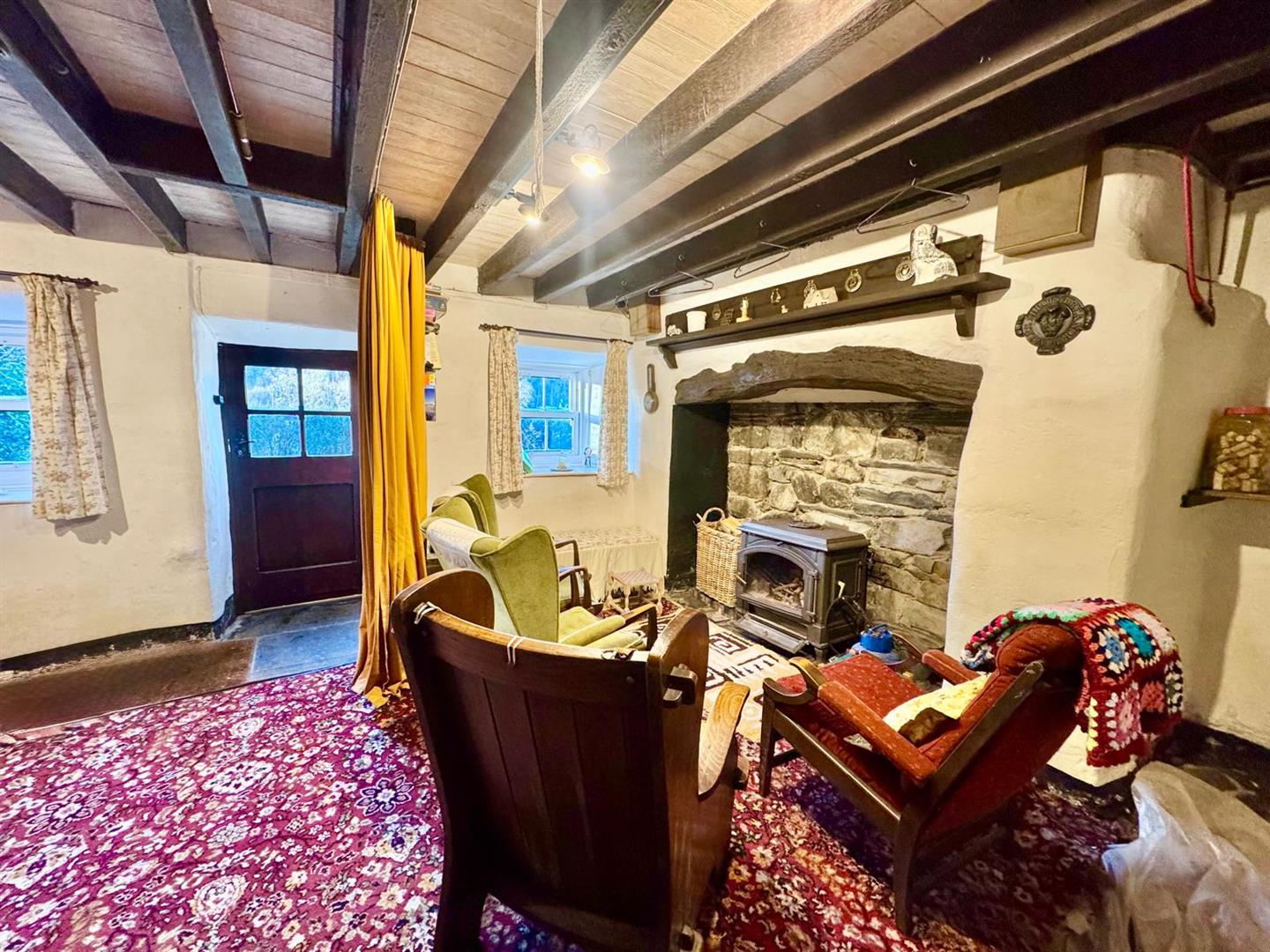 PHOTO-2025-11-25-22-05-53 (11).jpg